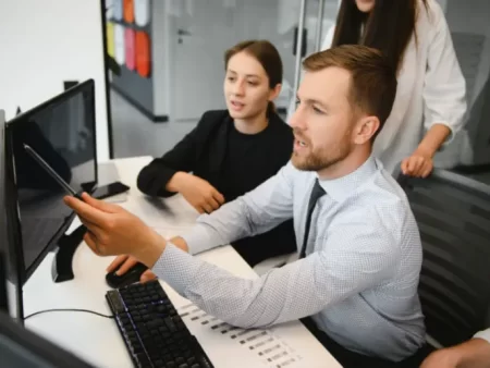 10 Reasons to Move From Traditional Hosting to Cloud Hosting